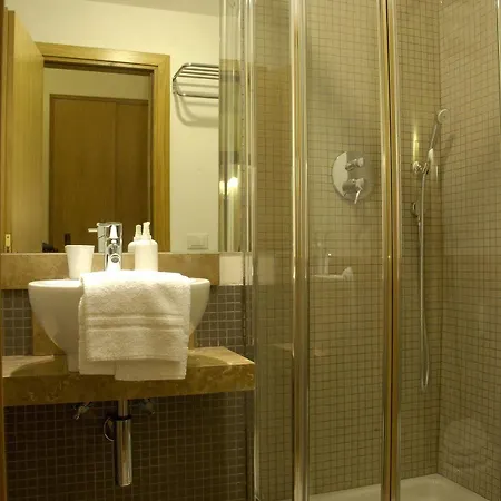 Domus Cavour 4* Rom