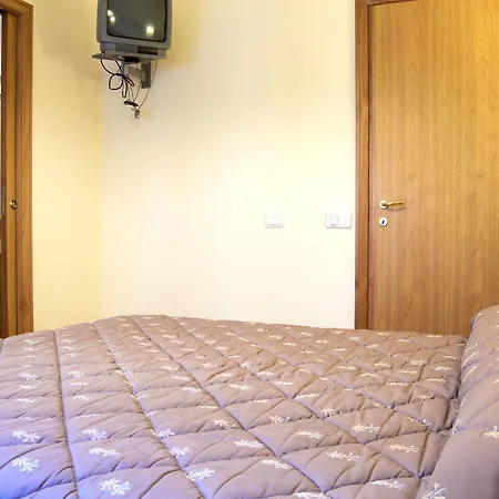 Domus Cavour 4* Rom