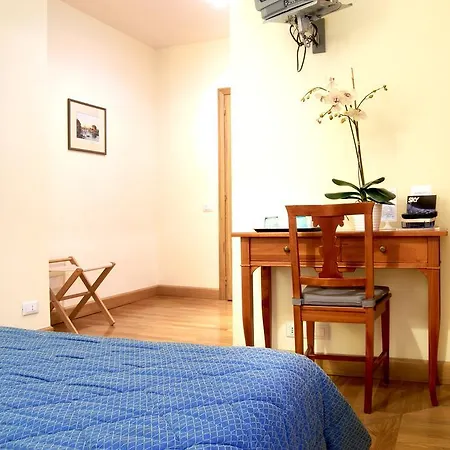 Domus Cavour Bed & Breakfast