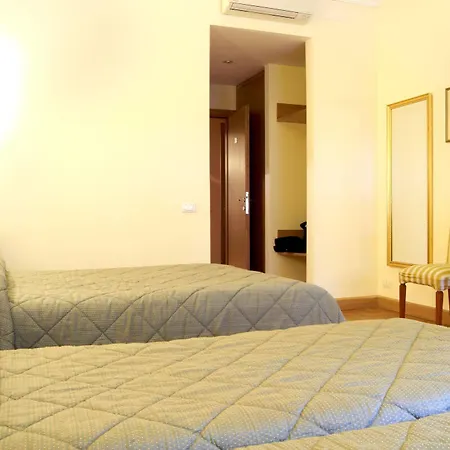 Bed & Breakfast Domus Cavour 3*
