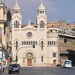 Domus Cavour Bed and Breakfast 4*