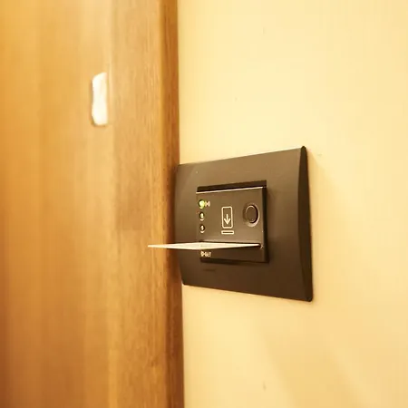 Nocleg ze śniadaniem Domus Cavour 4*