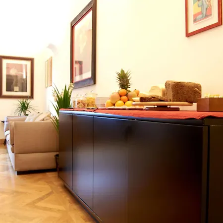 Domus Cavour 4* Rzym