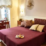 Domus Cavour 4*