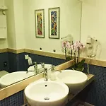Bed & Breakfast Domus Cavour Roma