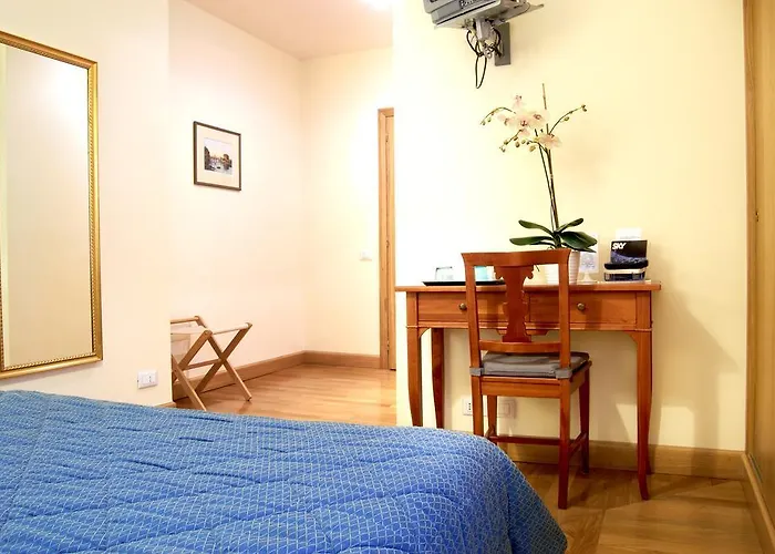 Domus Cavour 住宿加早餐酒店